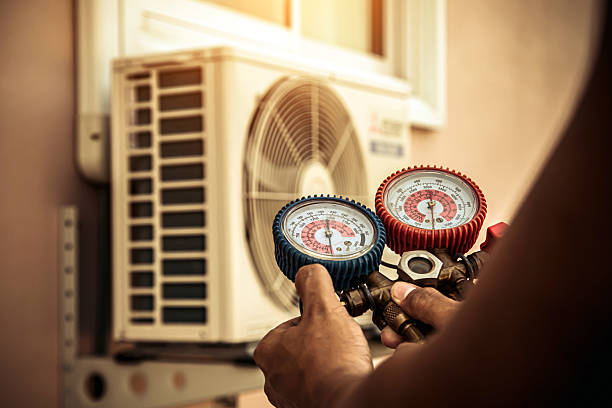 Professional Hvac Installation technician working in Louisa, VA